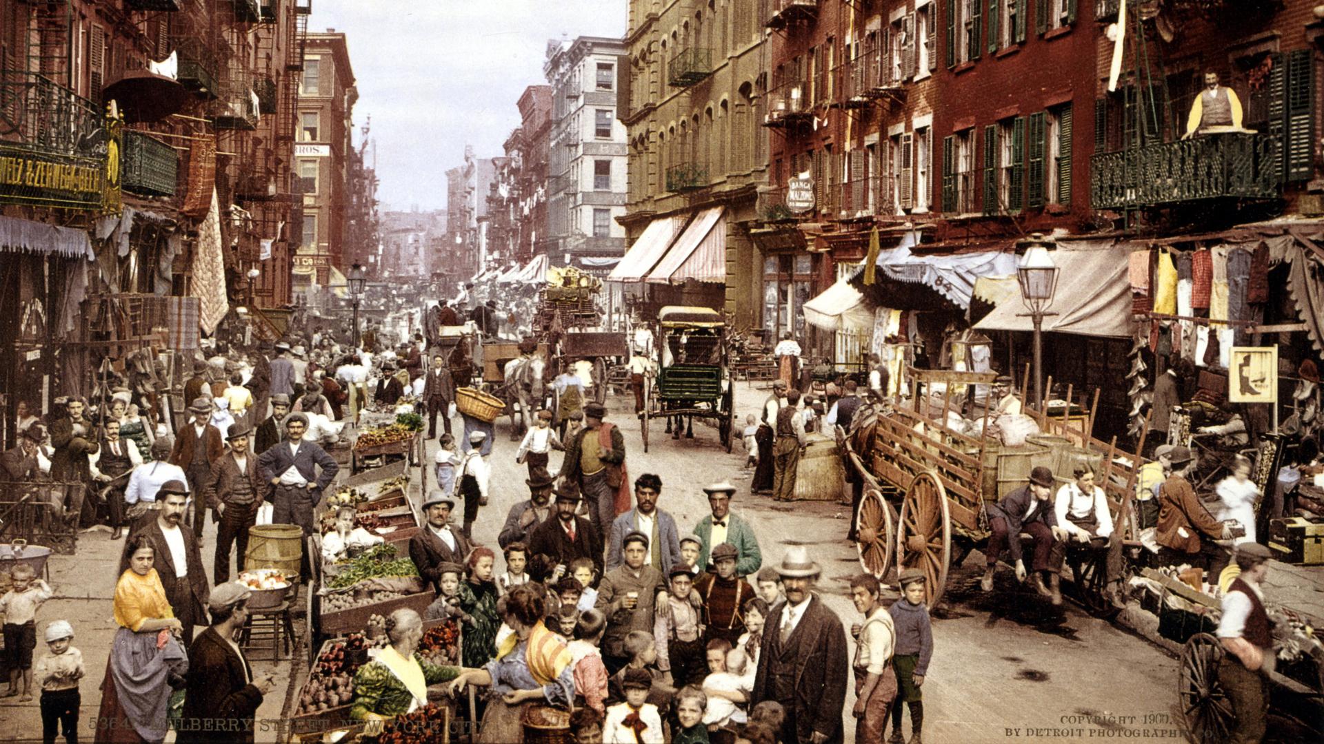 New York City's ‘Little Italy’. Mulberry Street, Lower East Side, circa 1900
